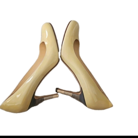 Kate Spade Womens Butter Yellow Karolina Round Toe Patent Leather Pump 8.5